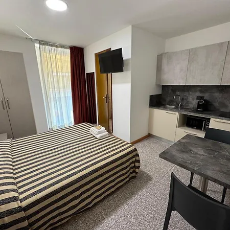 Armonia Aparthotel *